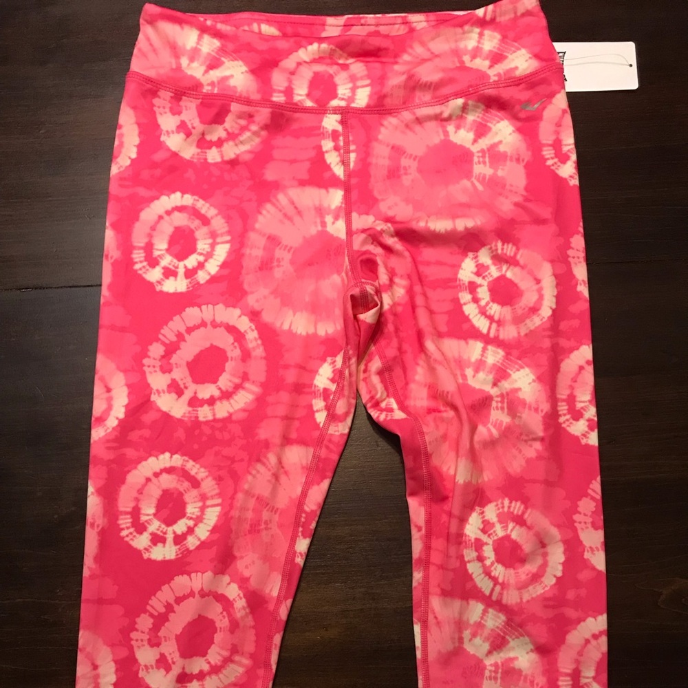 3 for $15 NWT Cropped Design Leggings